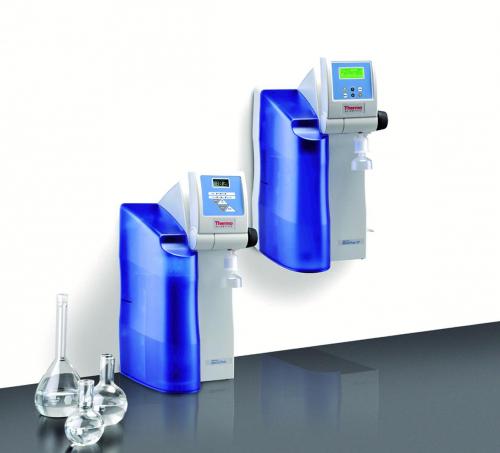 přístroj na purifikaci vody Barnstead™ Smart2Pure™, ASTM I a II